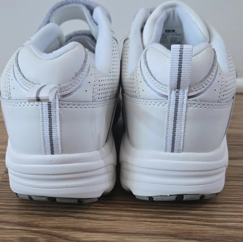 Women's DREW Paige Leather Strap Closure Orthopedic Sneakers - Picture 5 of 8